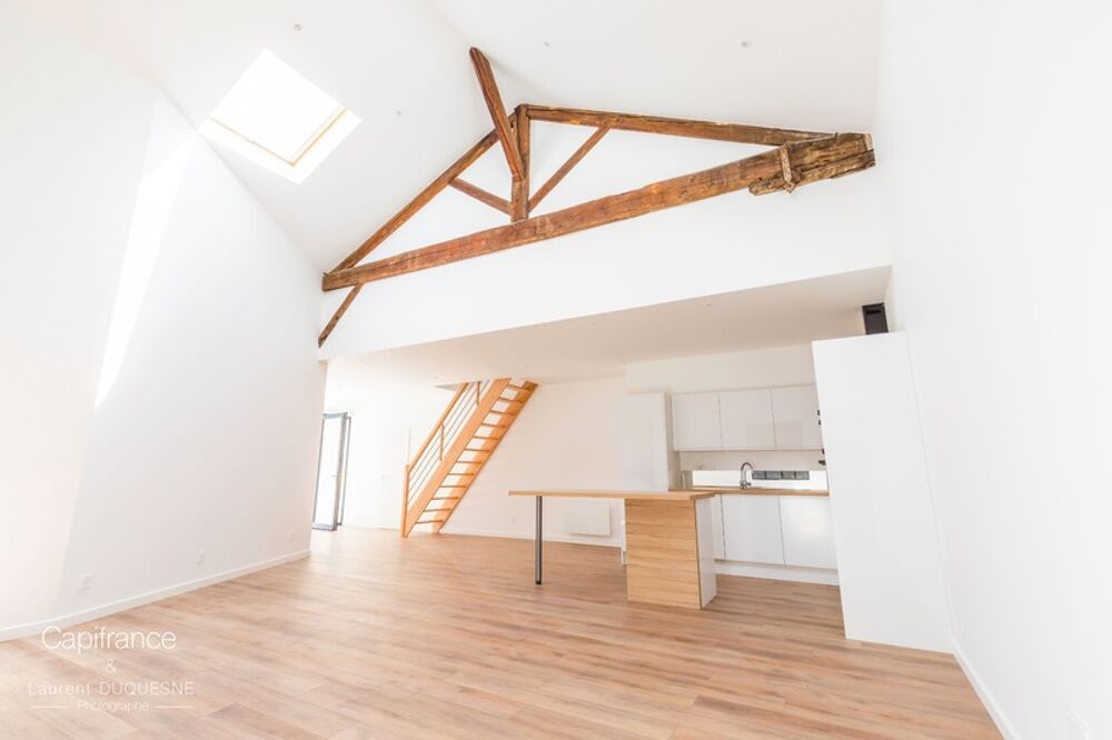 DIJON DARCY GARE LOFT DE 95.40 M2 CARREZ ET 123 M2 AU SOL