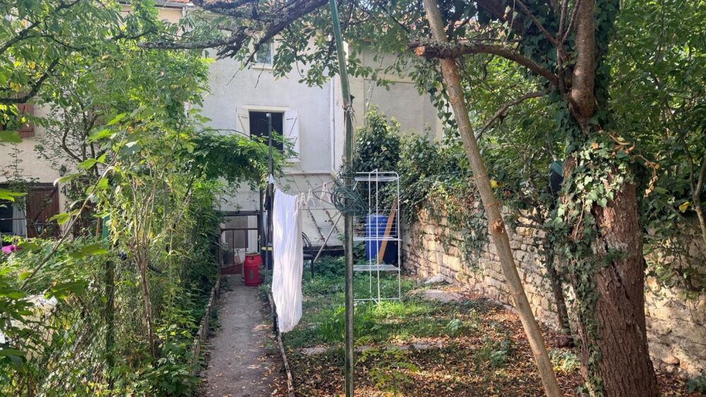 Vente Maison STENAY – Maison à revenu locatif + garage indépendant et potentiel d'aménagement Stenay
