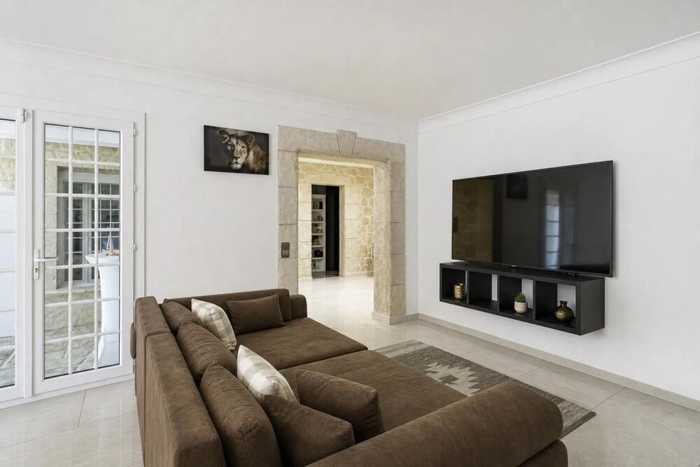 Vente Propriété/Château Maison spacieuse 11 pièces idéalement située Gare de Fos Port de bouc