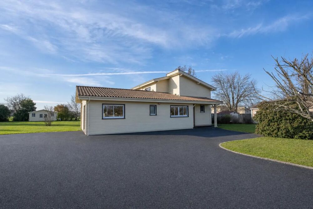 Vente Maison Maison lumineuse de 196 m² à Cubzac-les-Ponts Cubzac les ponts