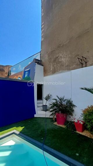  Propri�t�/ch�teau � vendre 10 pi�ces 300 m�