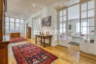  Appartement � vendre 5 pi�ces 231 m�