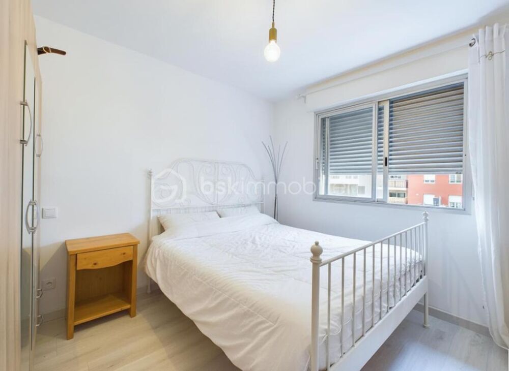 Vente Appartement Magnifique 3 pièces entièrement refait avec grande terrasse Menton