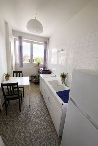  Appartement à louer 1 pièce 40 m²