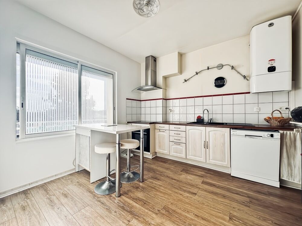 Vente Appartement À VENDRE – Appartement superbe T4 de 93 M2 avec terrasse exceptionnelle et garage – BERGERAC centre Bergerac