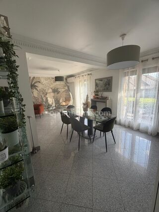  Maison � vendre 7 pi�ces 213 m�