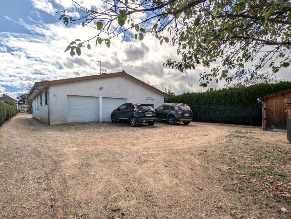 Vente Maison Saint-Léger-sur-Roanne - Maison de plain-pied 99m², 4 chambres et terrain de 2 224 m² Saint leger sur roanne