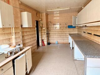  Immeuble à vendre 3 pièces 300 m²