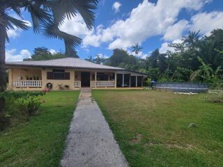  Maison � vendre 4 pi�ces 180 m�