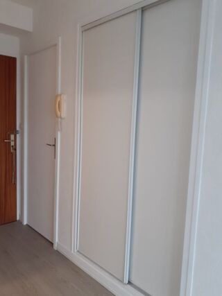  Appartement à louer 1 pièce 28 m²
