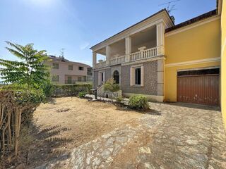  Maison à louer 5 pièces 142 m²
