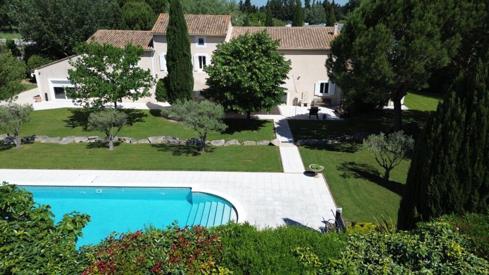 MONTEUX: Mas plein de soleil proche de tout