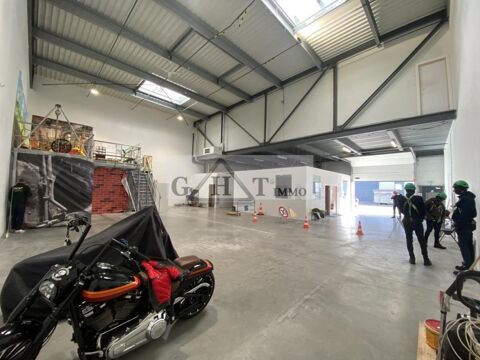 A LOUER ENTREPOT BUREAU VILLENEUVE LA GARENNE 8230 92390 Villeneuve la garenne