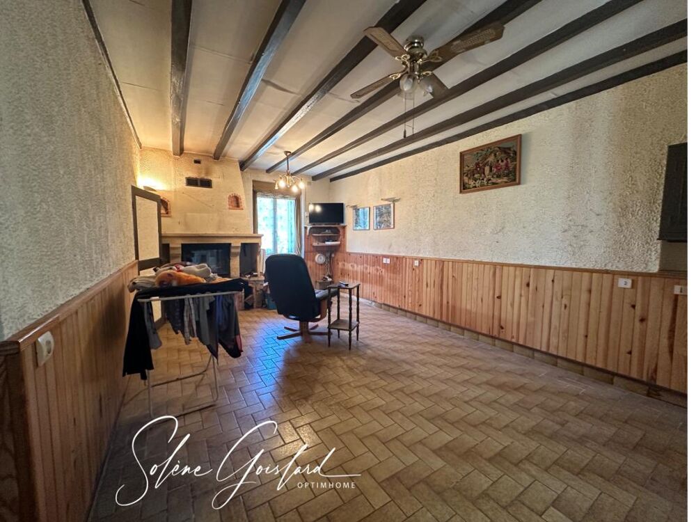 Maison en pierre, à 1km du bourg, au calme