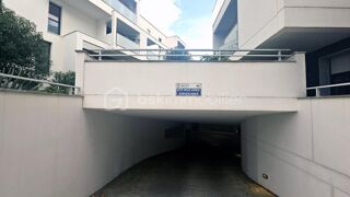  Parking / Garage  vendre 13 m