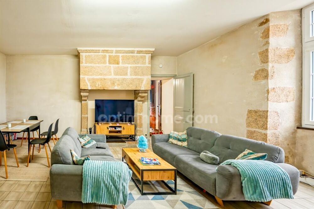 Vente Propriété/Château Propriété de caractère à vendre près de Cholet – Maison 180 m², 2 appartements loués, dépendances et 4 hectares Cholet