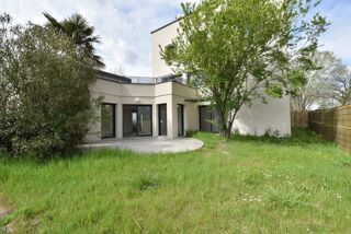  Appartement � vendre 4 pi�ces 127 m�