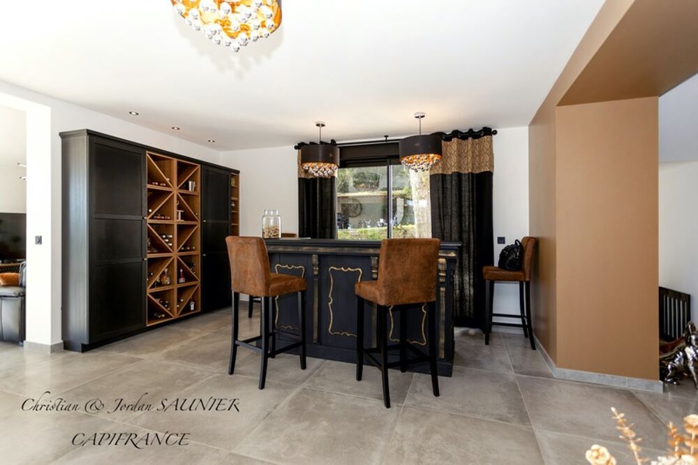 à vendre  Propriété/château Revel (31250)