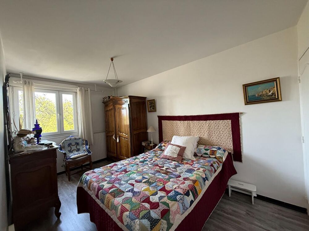 Très beau T2 avec ascenseur, balcon et vue sur le canal