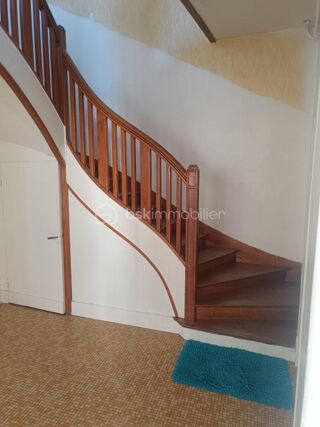  Immeuble à vendre 10 pièces 245 m²