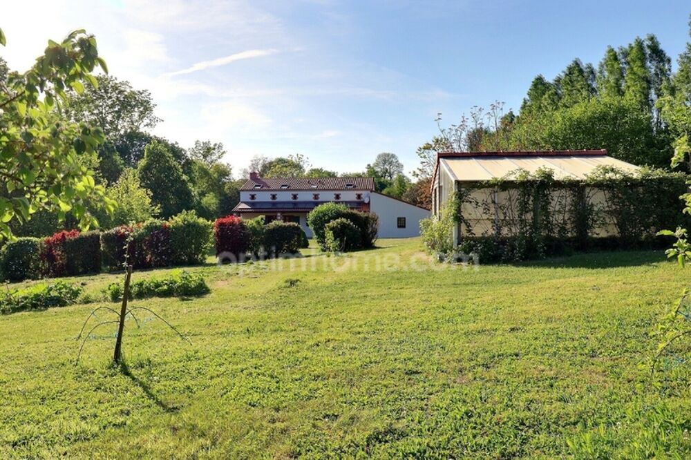 PROPRIÉTÉ DEXCEPTION (205 m²) : Autonomie énergétique, 8 chambres et parc de 6 000 m² entre Vallet et Beaupréau