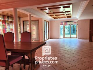  Propri�t�/ch�teau � vendre 7 pi�ces 215 m�