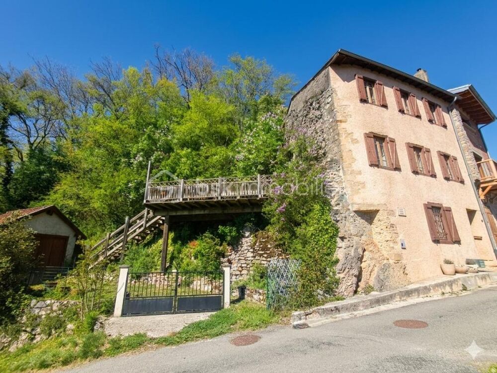 LÂme de la Bastide : Demeure Historique du XVIIe Siècle contre le Rocher 4 Pièces