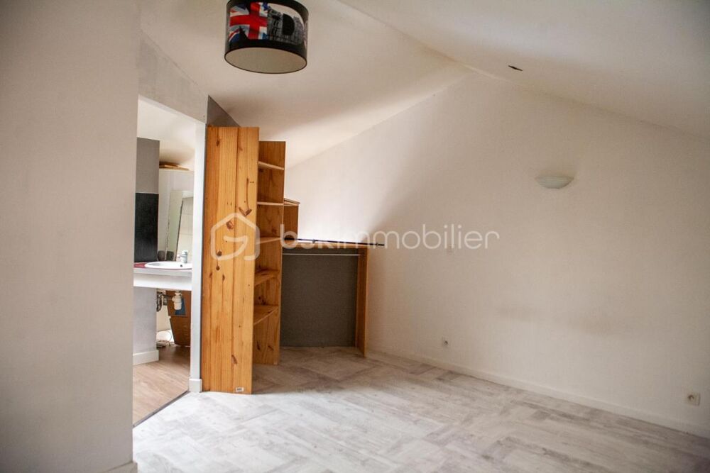 Vente Appartement T1 atypique avec mezzanine-traversant avec vue dégagée Aubenas