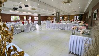  Immeuble � vendre 15 + pi�ces 1900 m�