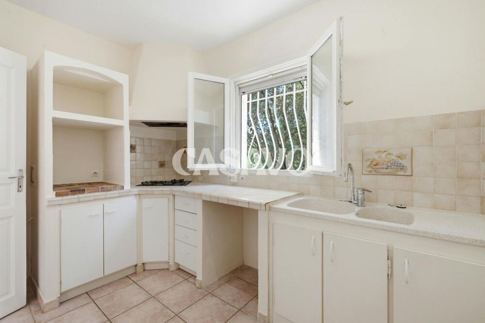 à vendre  Propriété/château Saint-Cannat (13760)