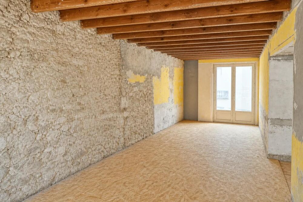 Maison 5 pièces à rénover à Érôme