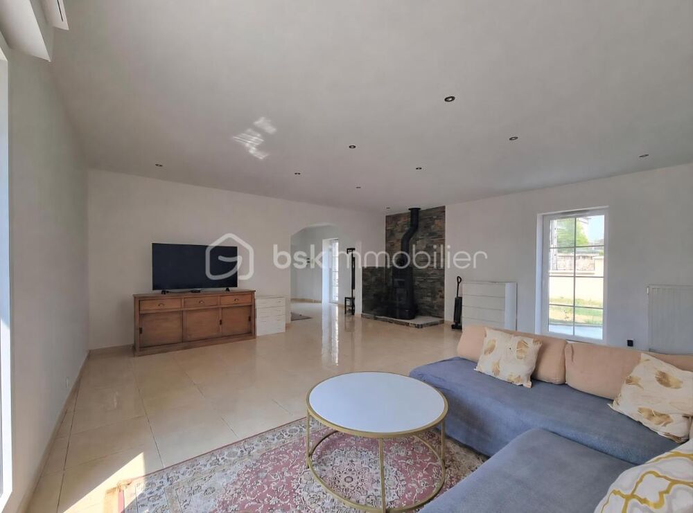 MAISON EN PIERRE_ 4 CHAMBRES_ JARDIN !