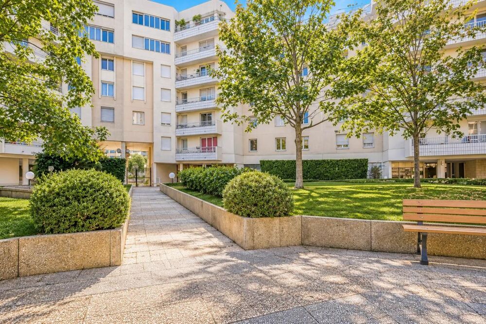 Appartement 3 pièces - balcon - de 65 m² à Issy-les-Moulineaux
