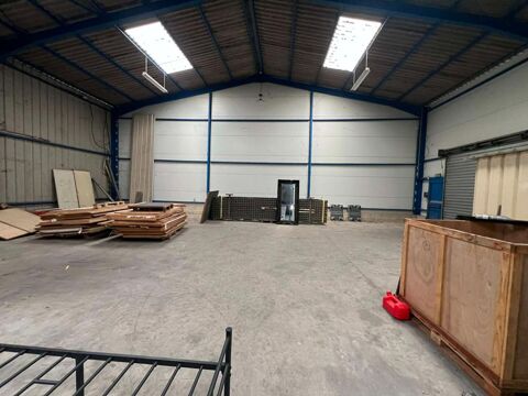   60410 VERBERIE - LOCAL D'ACTIVITÉ À LOUER  380 m² 