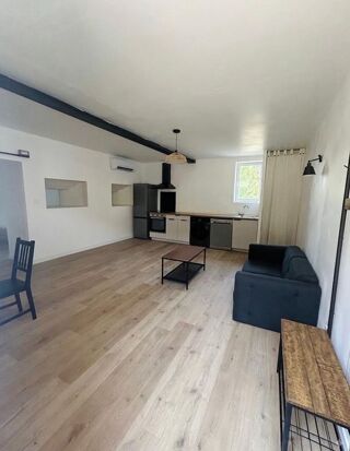  Appartement à louer 2 pièces 45 m²