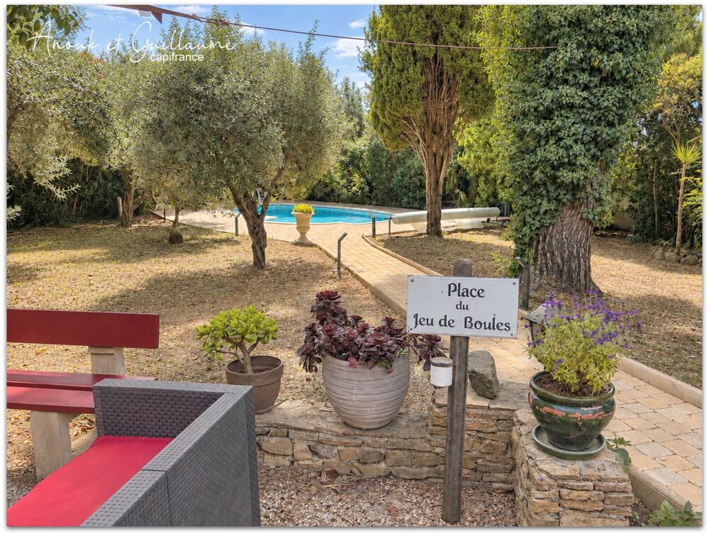 Exclusivité - Villa familiale 171.77 m² habitable environ 6 pièces avec piscine, jardin paysager, garage et carport  ROUJAN (34