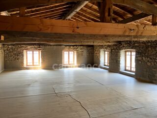  Immeuble � vendre 14 pi�ces 217 m�