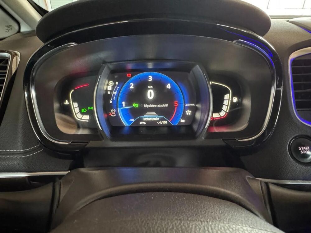 Espace V dCi 160 Energy Twin Turbo Initiale Paris EDC 2016 occasion 56120 Les Forges De Lanouee