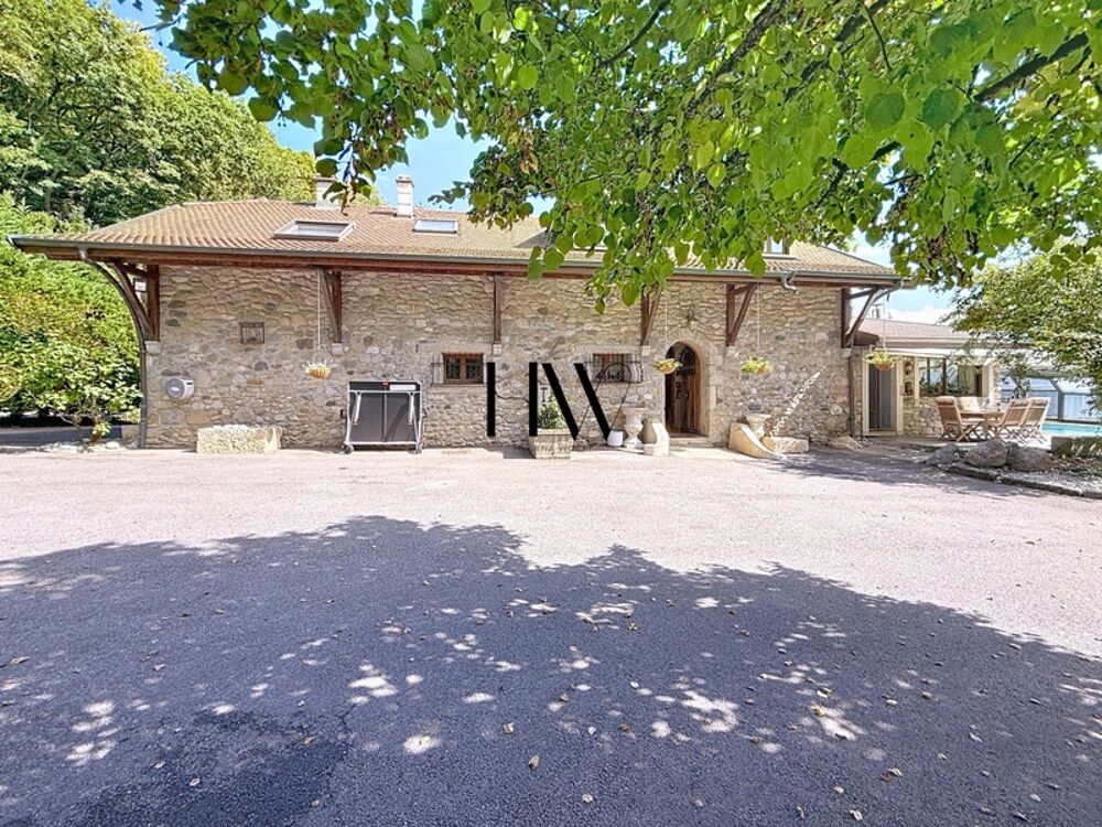 Maison familiale à vendre 10 pièces VETRAZ MONTHOUX (74) - Ou spécial investisseurs