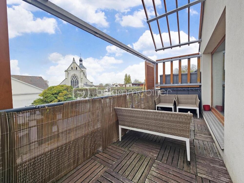 F3 dernier étage 69m² terrasse 10m² SUD parking DPE C