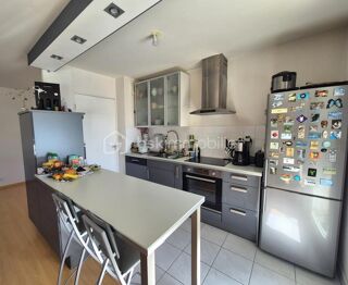  Appartement � vendre 4 pi�ces 77 m�