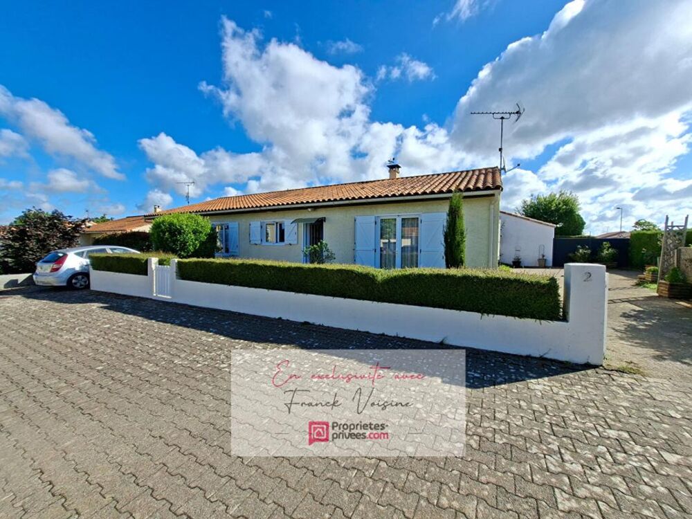 A VENDRE en Exclusivité aux Herbiers, maison plain-pied de 91 m2 avec 3 chambres et 1 bureau ou chambre sur une parcelle de 436