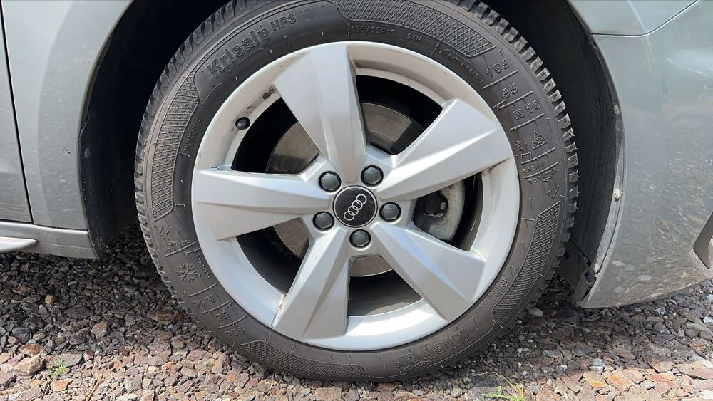 A1 1.0 TFSI 110 S-Tronic 7 S line - Automatique 2021 occasion 63950 Saint Sauves D Auvergne