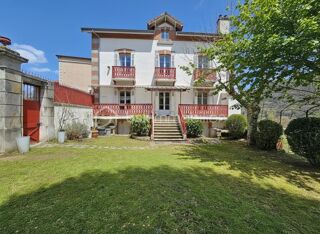  Propriété/château à vendre 10 pièces 270 m²
