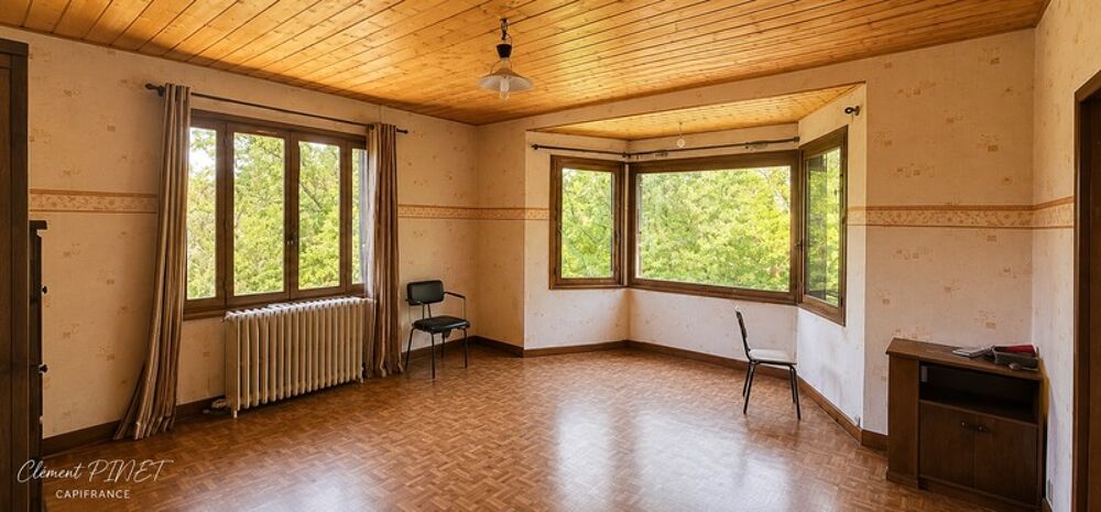 à vendre  Propriété/château Embrun (05200)