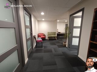  AIX LES BAINS - BUREAUX 102 m², Salle de réunion, PMR Aix les bains