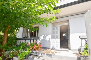  Maison à vendre 8 pièces 203 m²