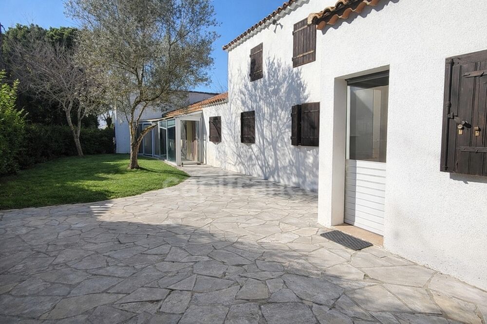 Mas Camargue 170m²  4 chambres  Terrain 1331m²  Calme