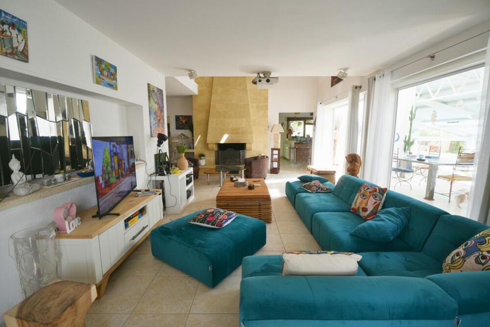 Vente Villa Terrain constructible avec villa et piscine Montpellier