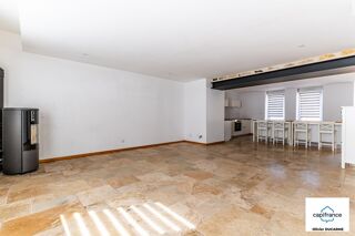  Immeuble � vendre 11 pi�ces 330 m�